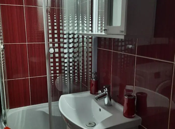 Cazare Apartament Constanta Διαμέρισμα *